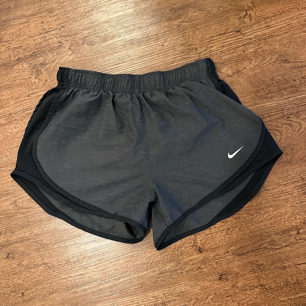 Nike Black Athletic Shorts Lightweight Elastic Waist